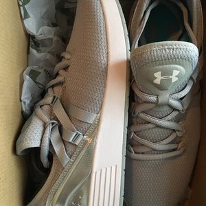 Under Armour tennis shoes